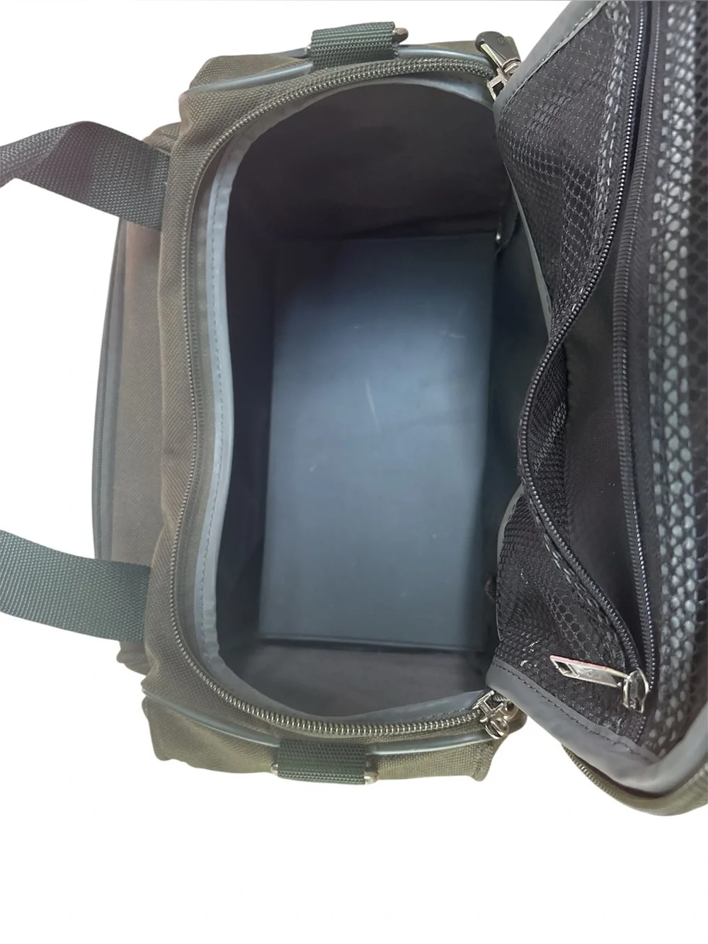 American Tourister Forester III Forest Green Small Duffle Bag Carry On